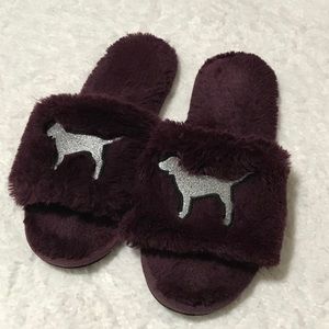 >PINK fluffy slippers!!!